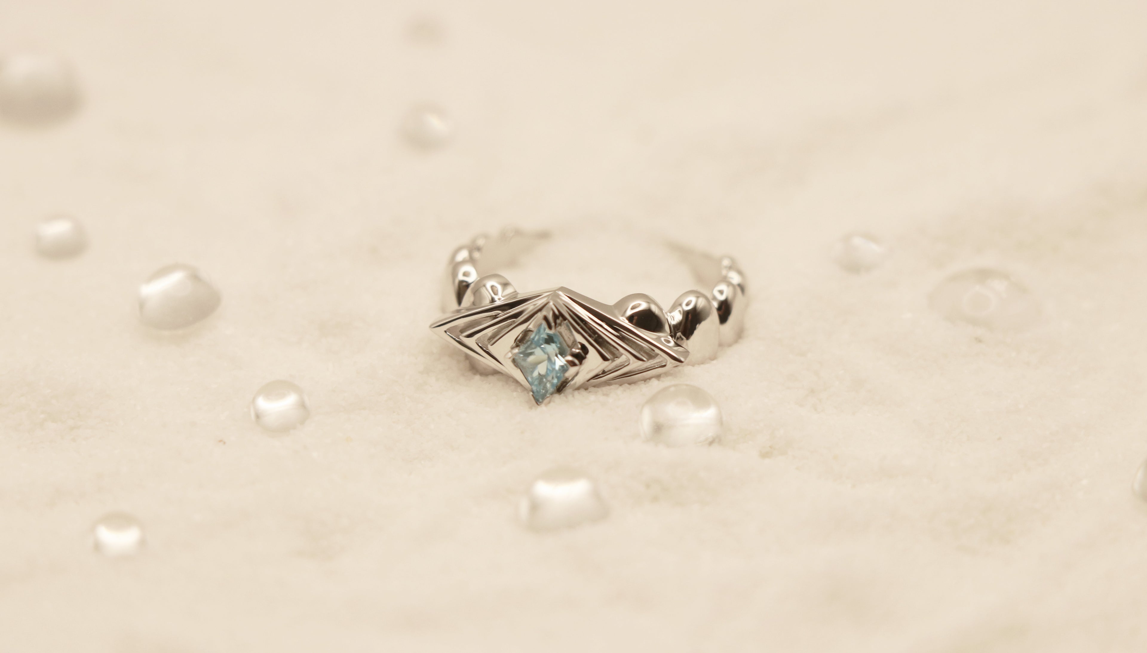 Horizon Ring in Sterling Silver with Blue Topaz