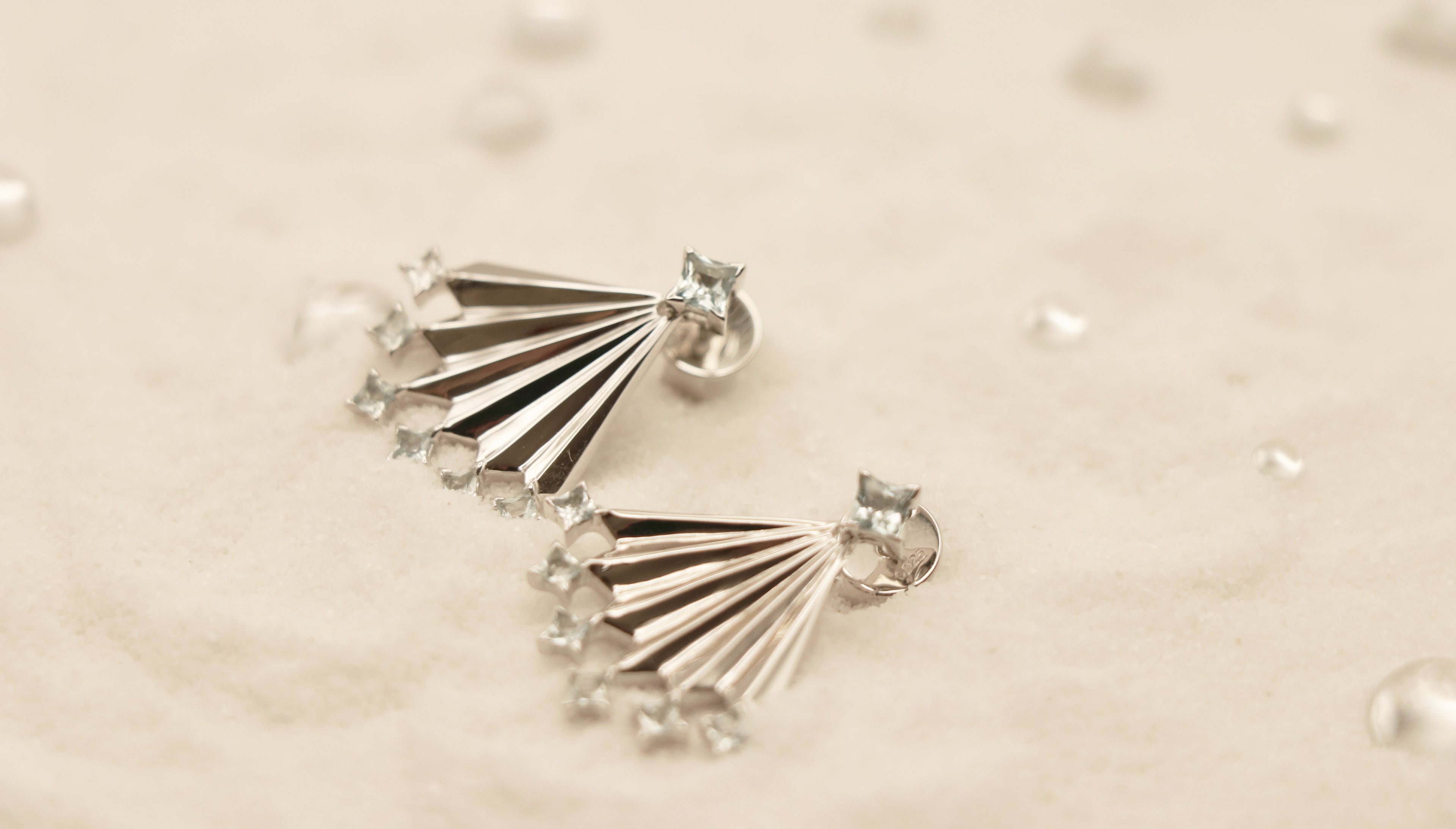 Shooting Star Earrings in Sterling Silver with Blue Beryl